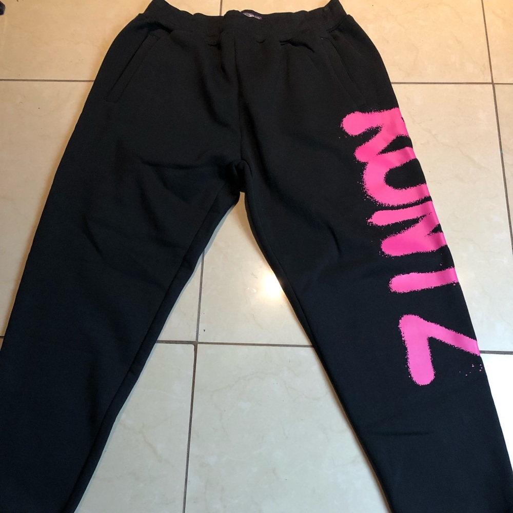 Runtz joggers size Xl